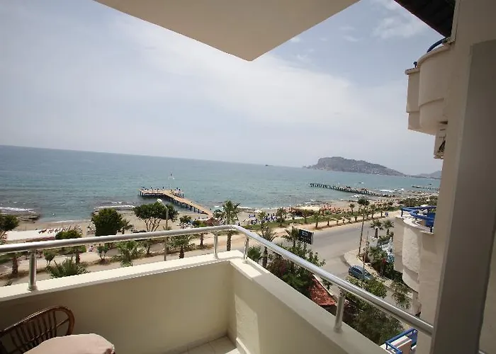 ホテル San Francisco アランヤ