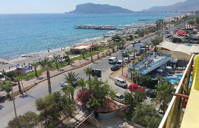 ホテル San Francisco アランヤ